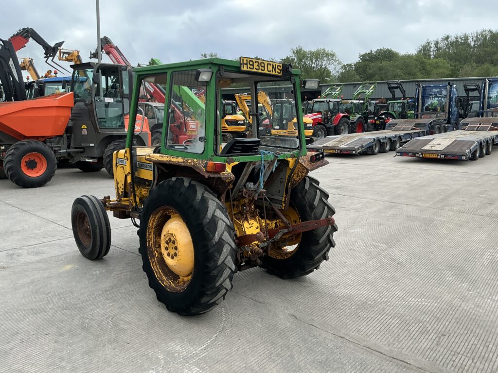 Massey Ferguson 240 Tractor (ST26833)