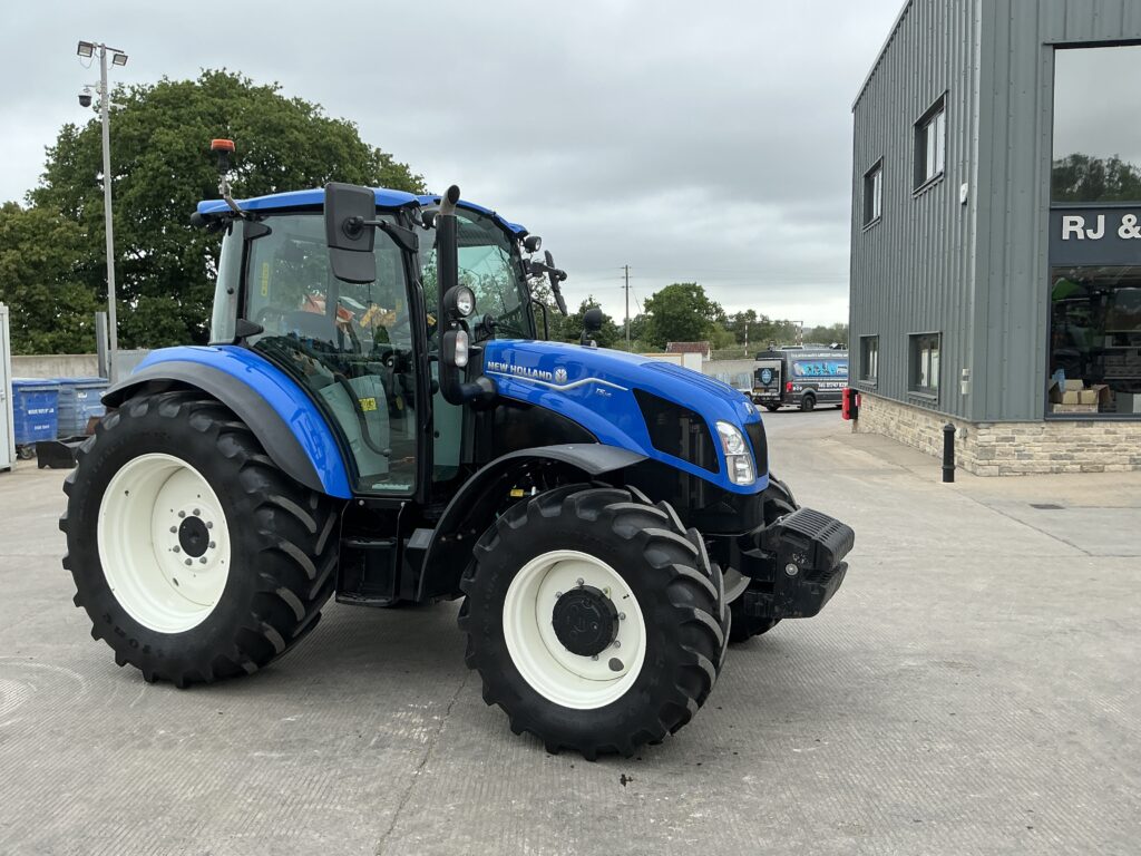 New Holland T5.110 Tractor (ST26832)