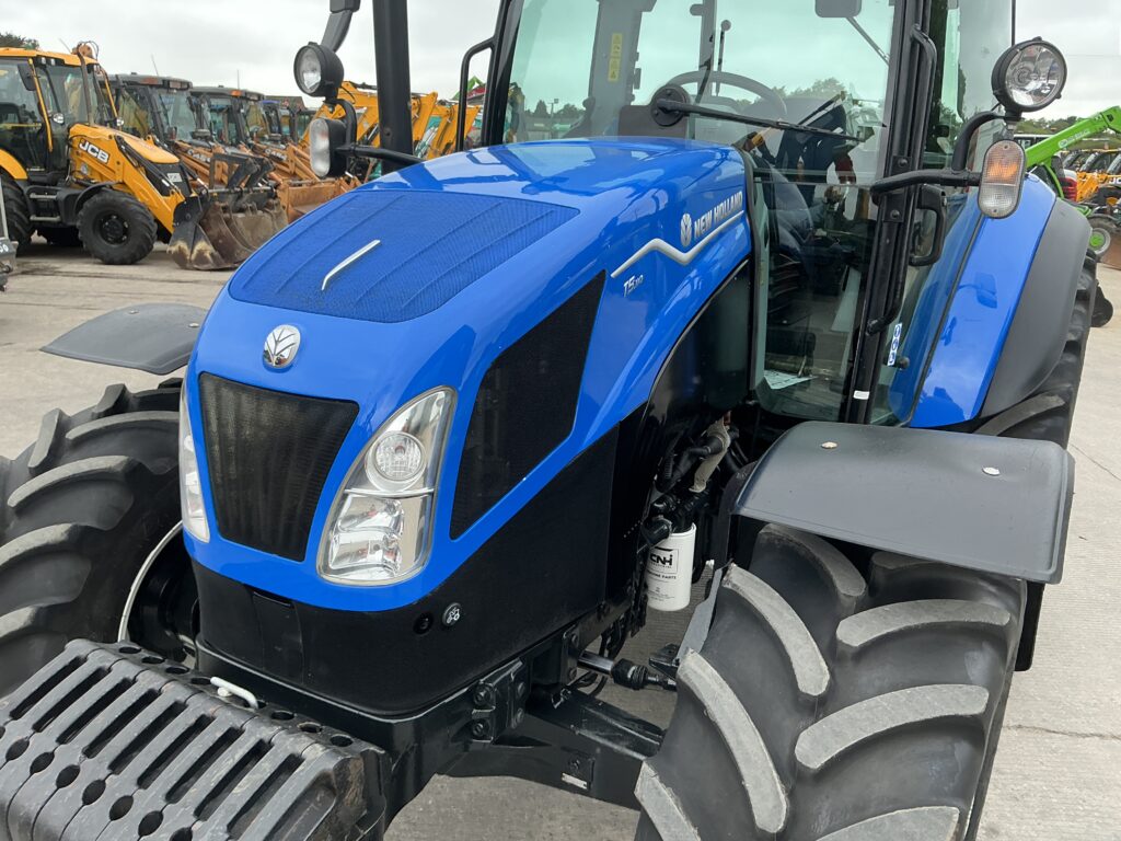New Holland T5.110 Tractor (ST26832)