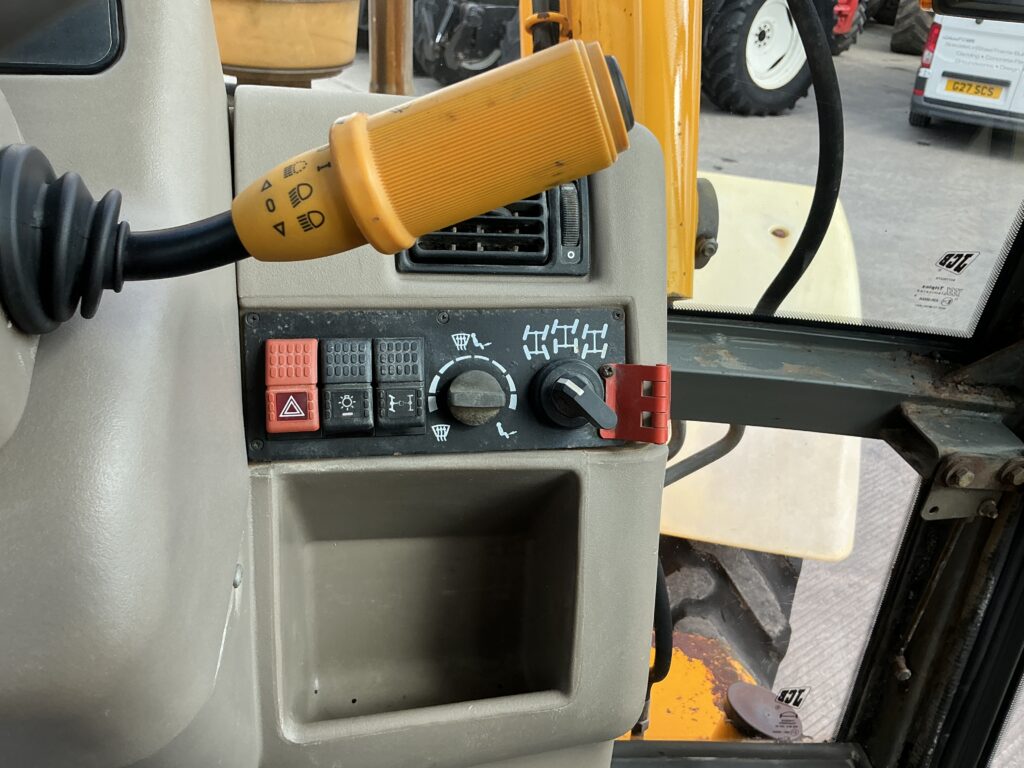 JCB 4CX Site Master Wheeled Digger (ST26643)