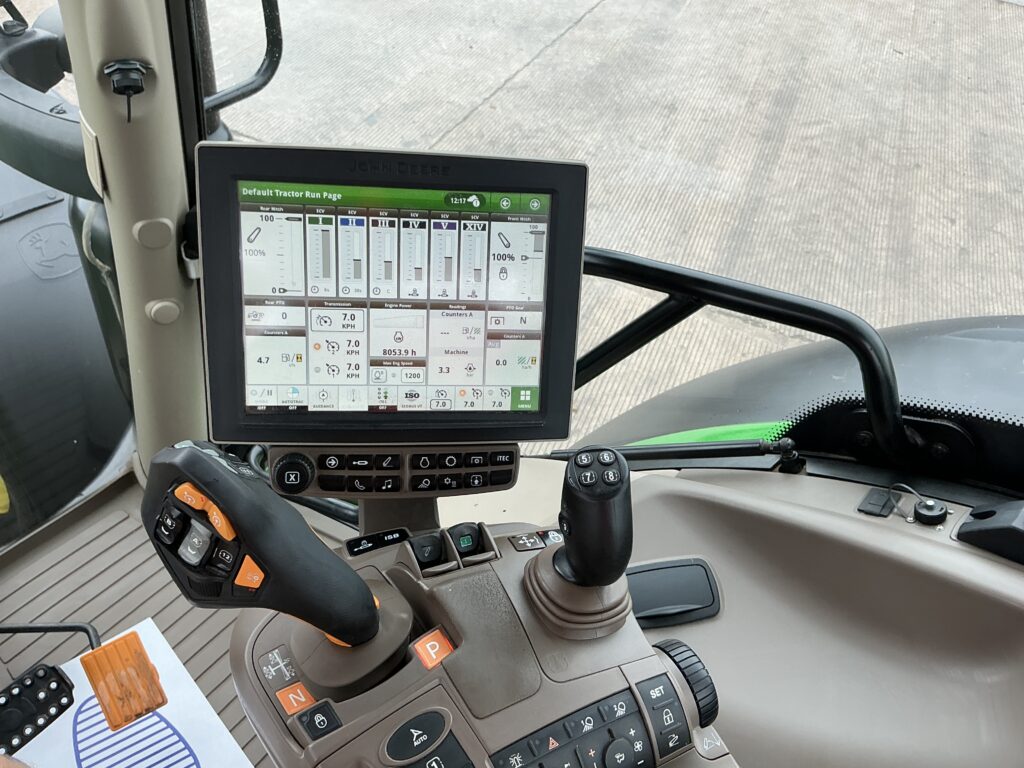 John Deere 6195R Ultimate Edition Tractor (ST26803)