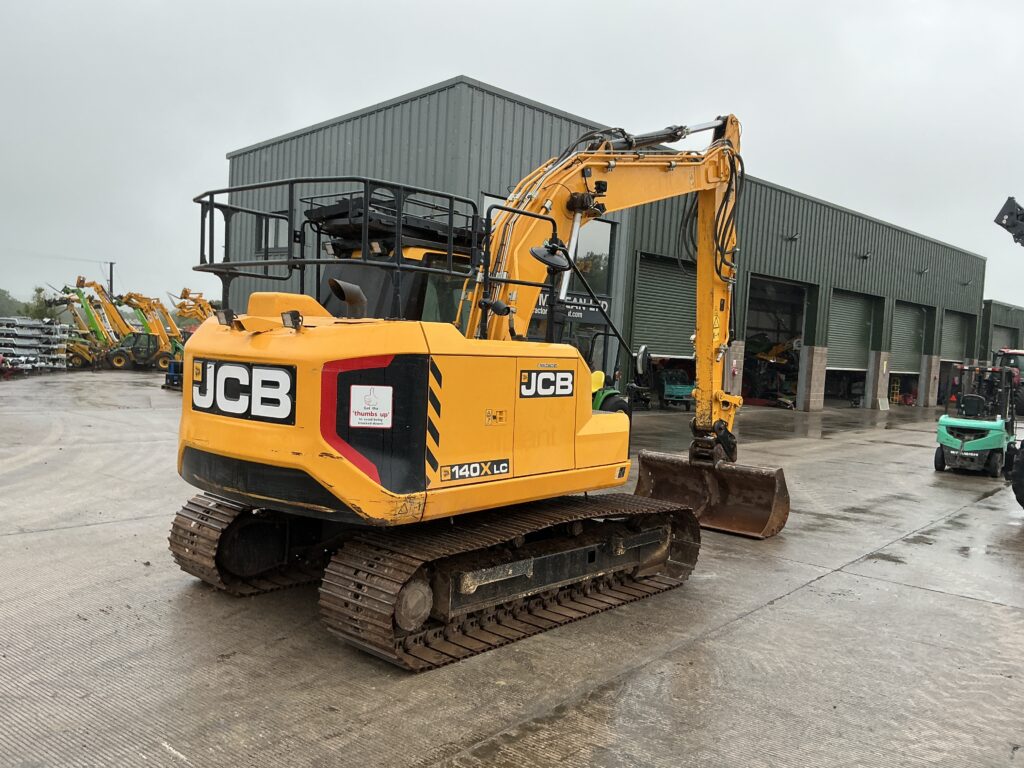 JCB 140X LC Digger (ST26601)