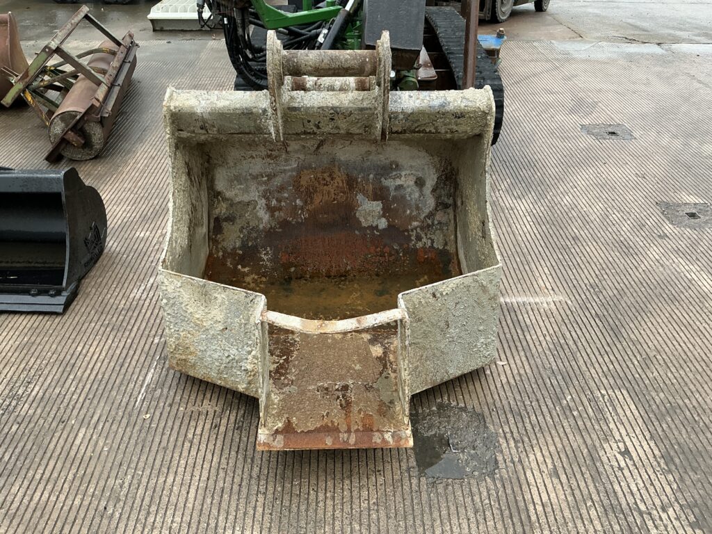 4 Ft Concrete Pouring Bucket