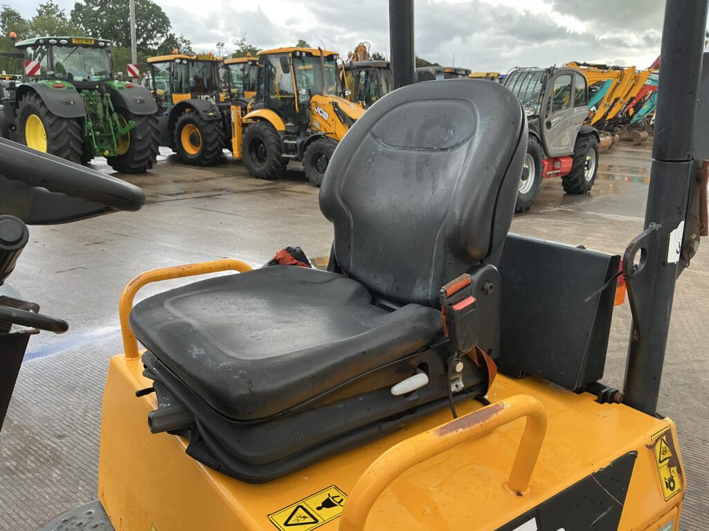 JCB 1 Tonne Hi Tip Dumper (ST26923)
