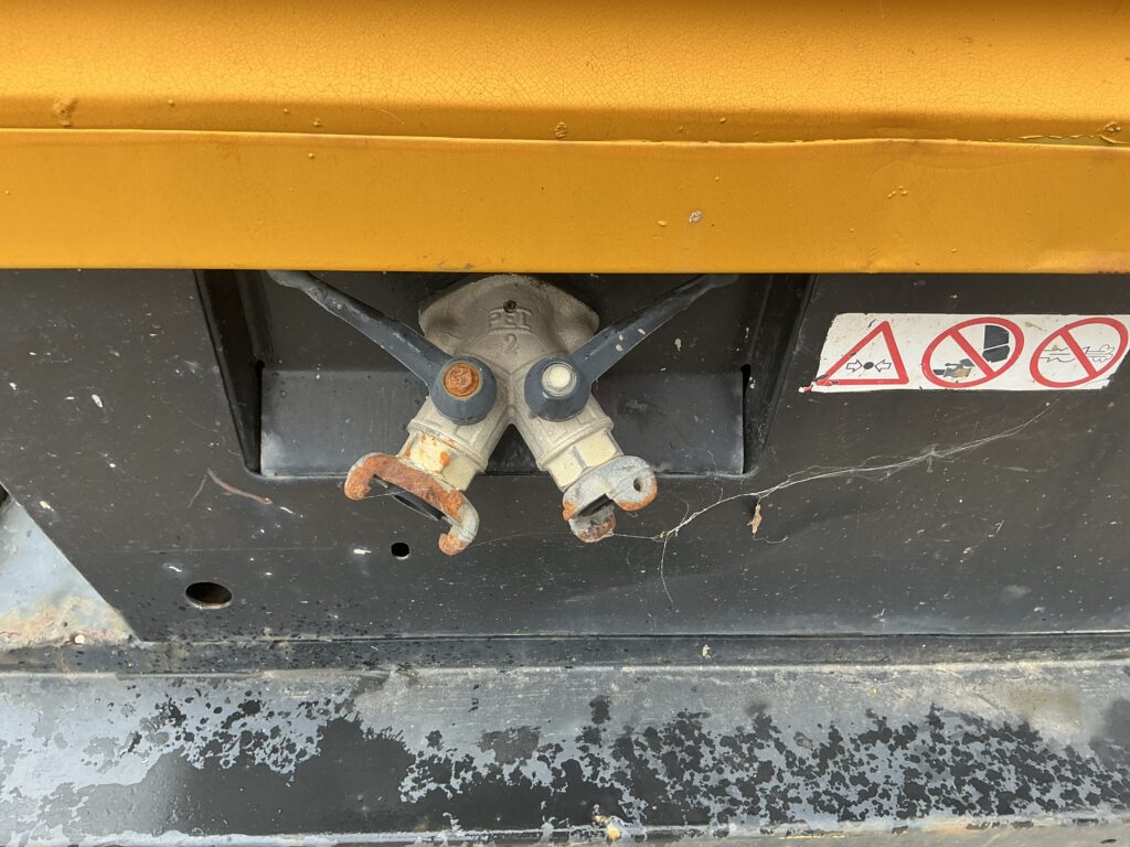 Atlas Copco 2 Tool Compressor (ST25167)