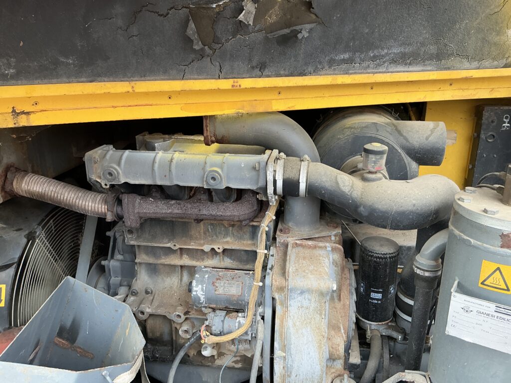 Atlas Copco 2 Tool Compressor (ST25167)