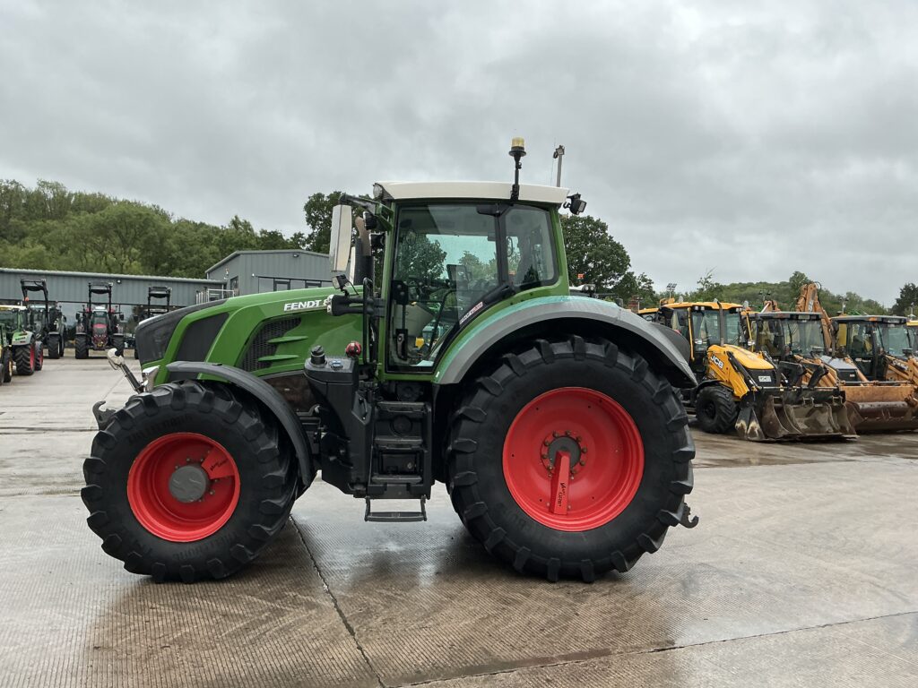 Fendt 828 Profi Plus Tractor (ST26831)
