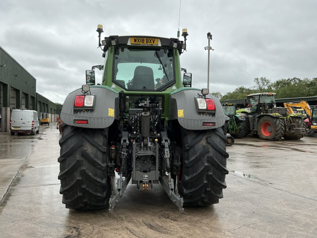 Fendt 828 Profi Plus Tractor (ST26831)