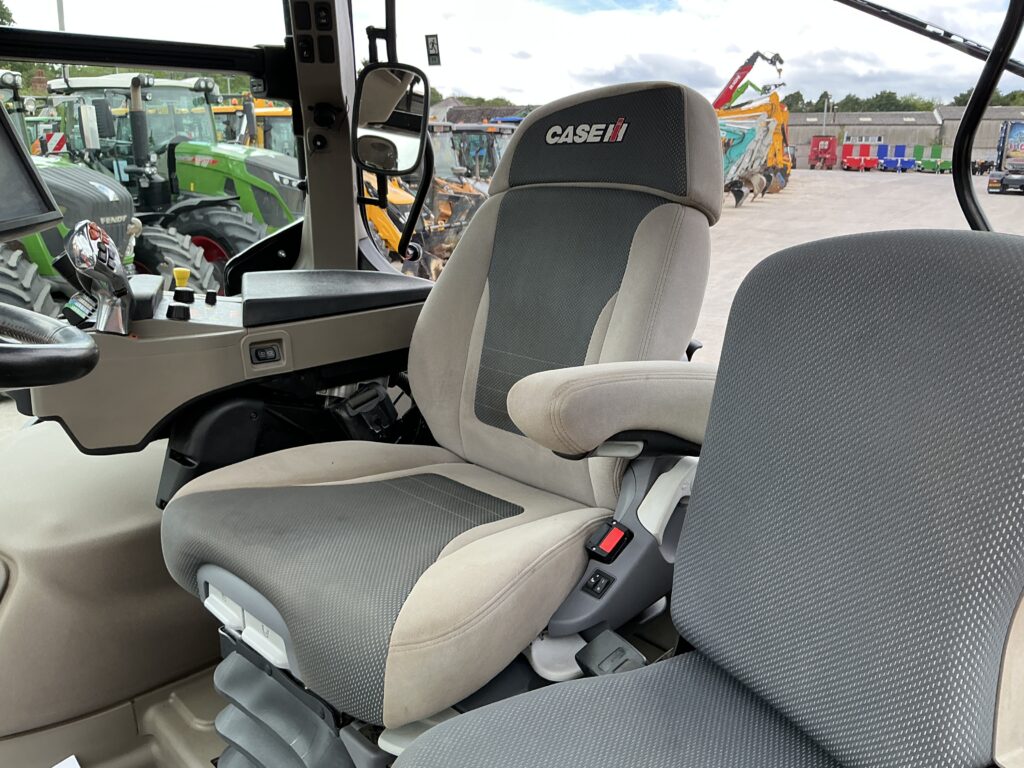 Case 185 Puma Multi Controller Tractor (ST26928)