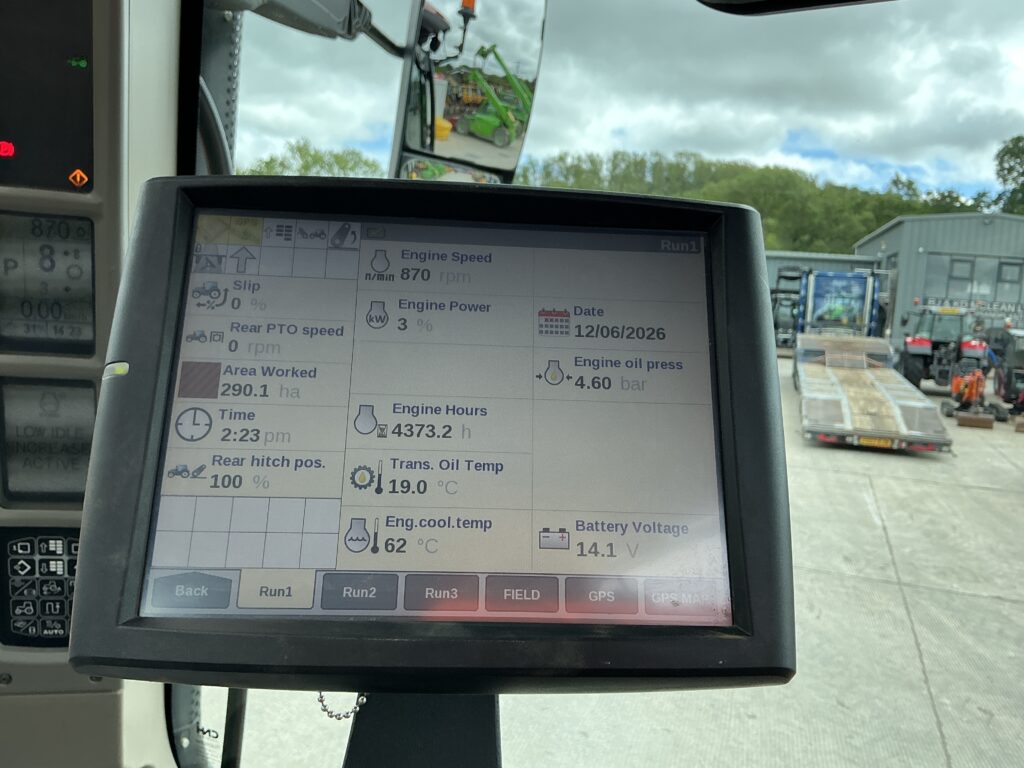 Case 185 Puma Multi Controller Tractor (ST26928)