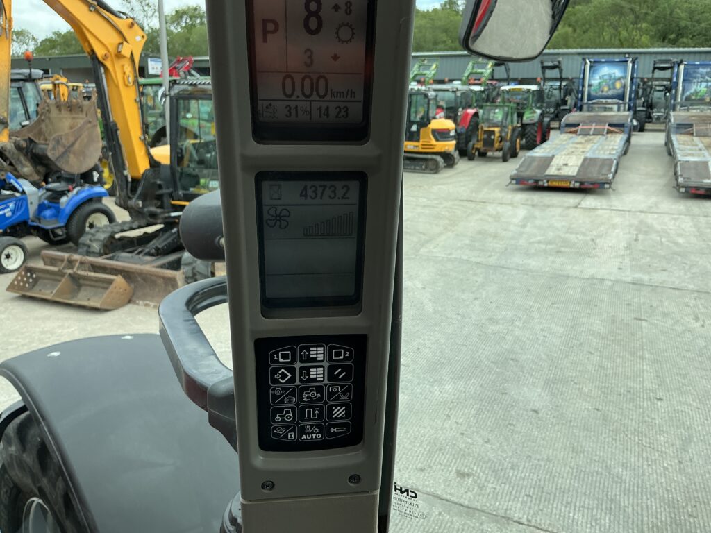Case 185 Puma Multi Controller Tractor (ST26928)