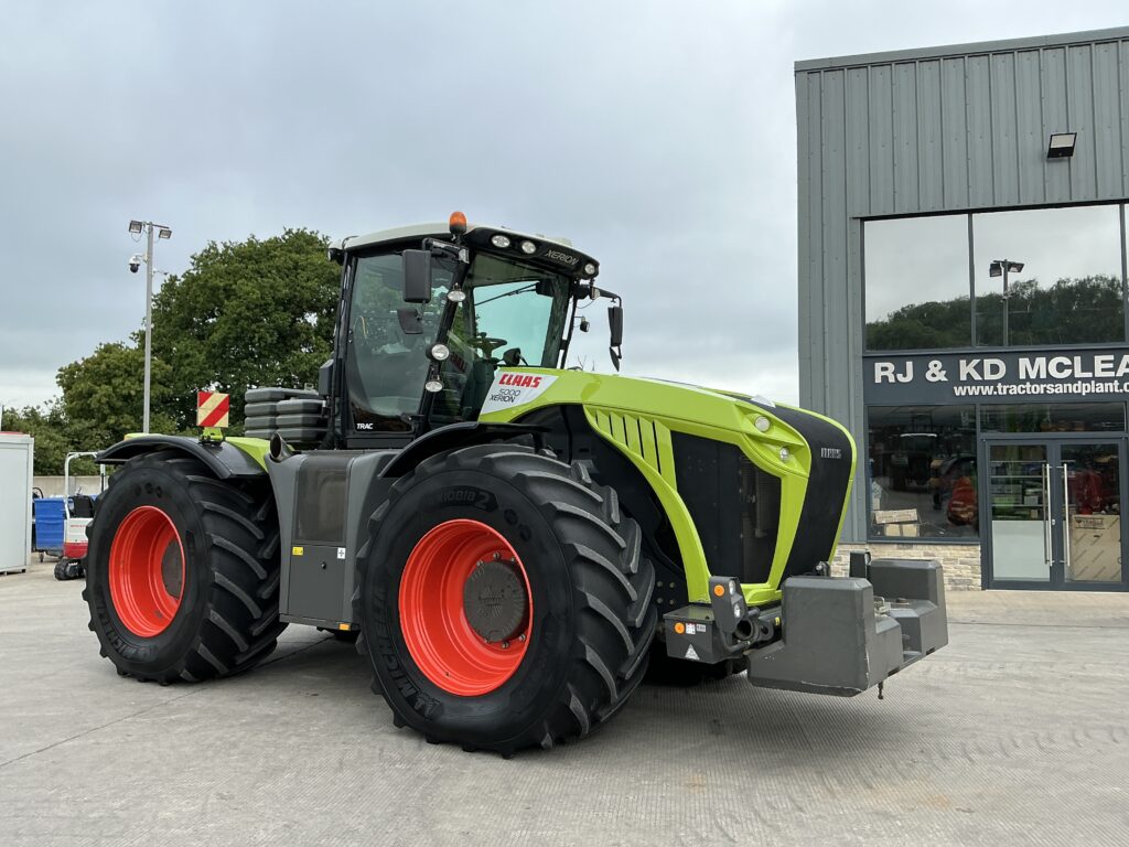 Claas Xerion Trac 5000 Tractor (ST26926)