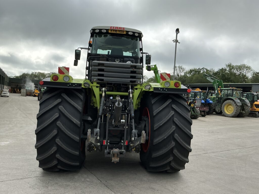 Claas Xerion Trac 5000 Tractor (ST26926)