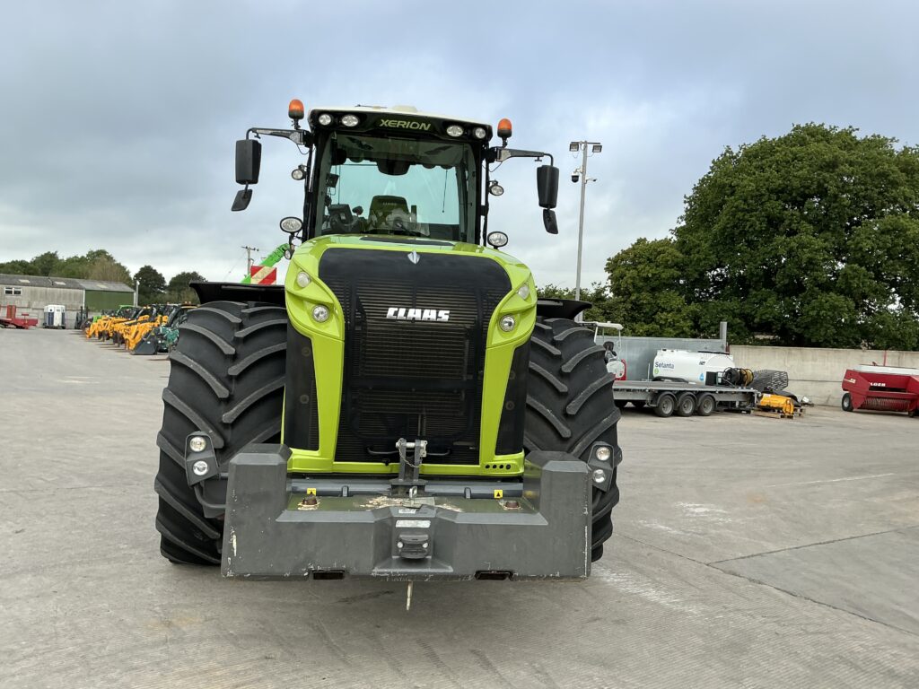Claas Xerion Trac 5000 Tractor (ST26926)