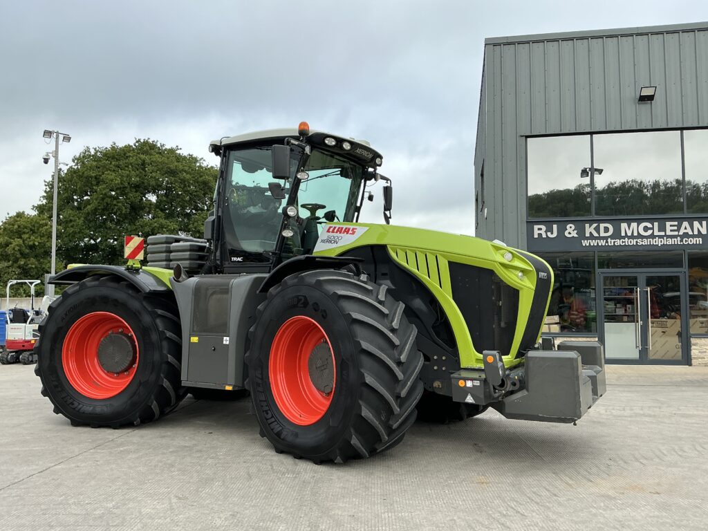 Claas Xerion Trac 5000 Tractor (ST26926)