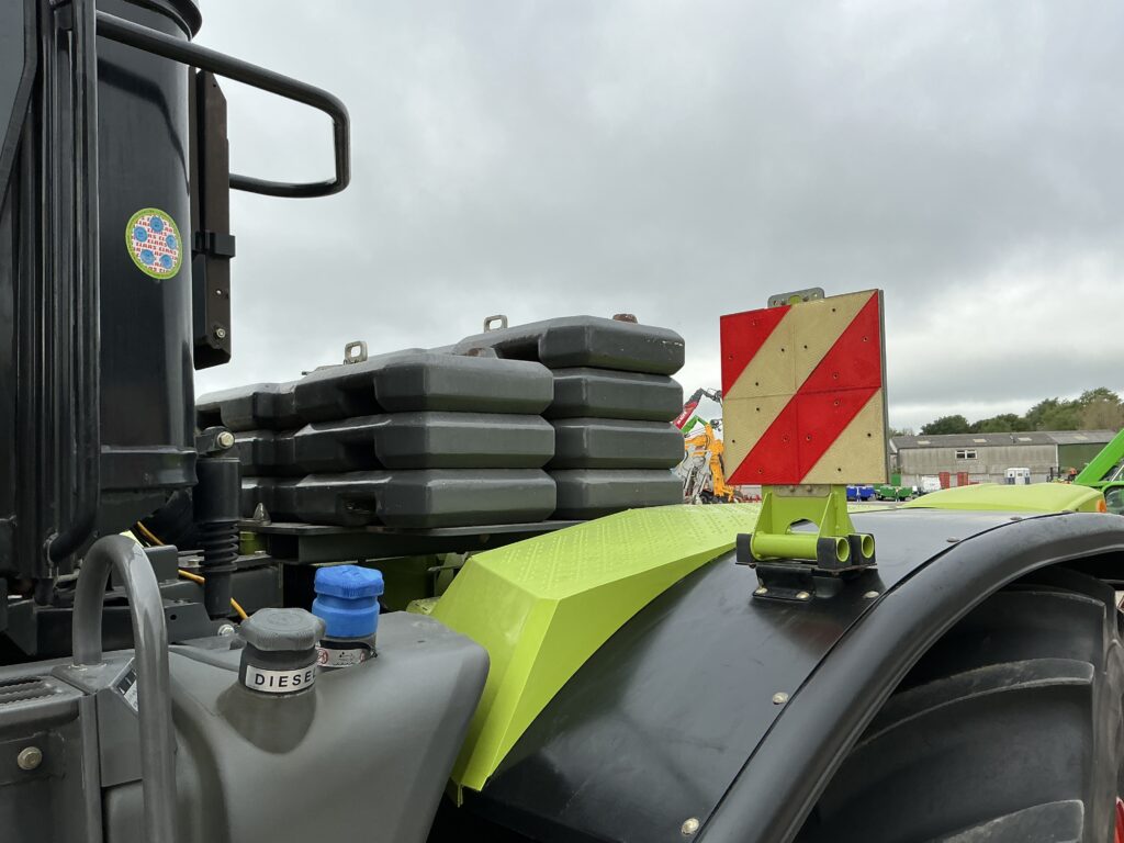 Claas Xerion Trac 5000 Tractor (ST26926)