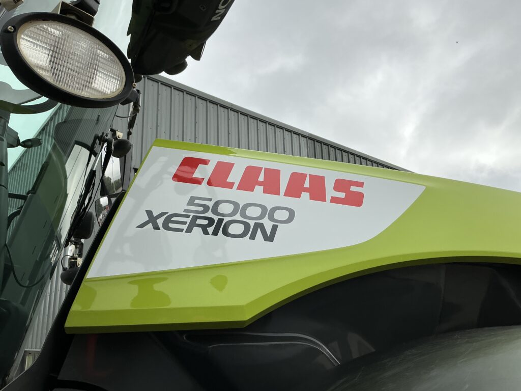 Claas Xerion Trac 5000 Tractor (ST26926)