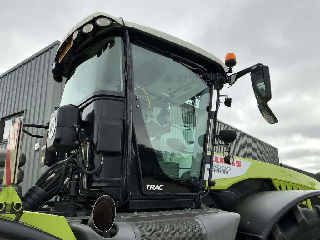 Claas Xerion Trac 5000 Tractor (ST26926)