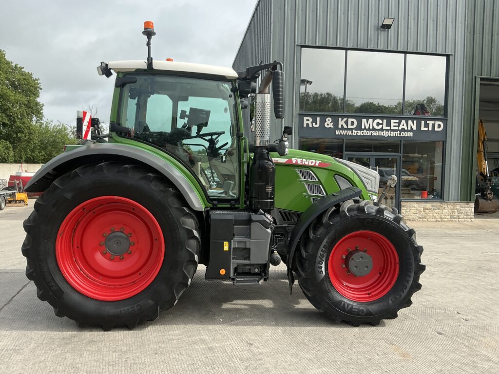 Fendt 720 Profi Plus Tractor (ST26896)