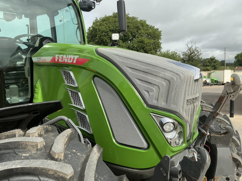 Fendt 720 Profi Plus Tractor (ST26896)