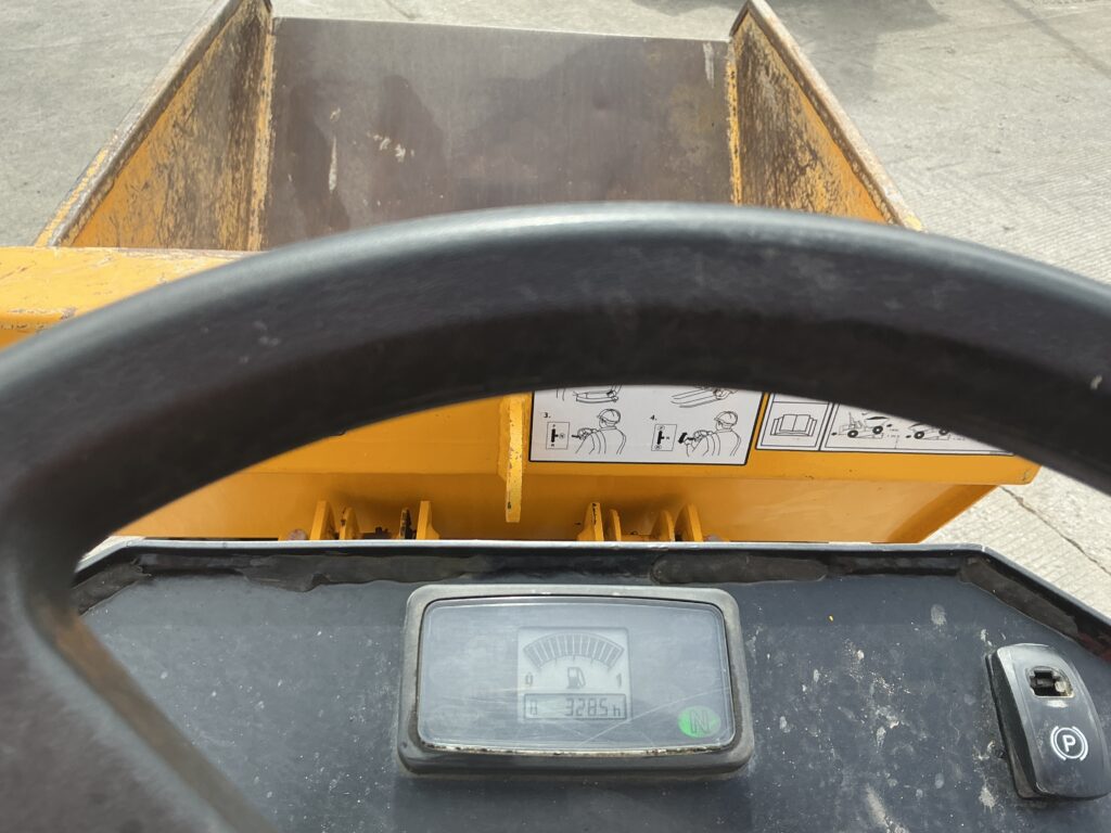 JCB 1 Tonne Hi Tip-2 Dumper (ST27101)