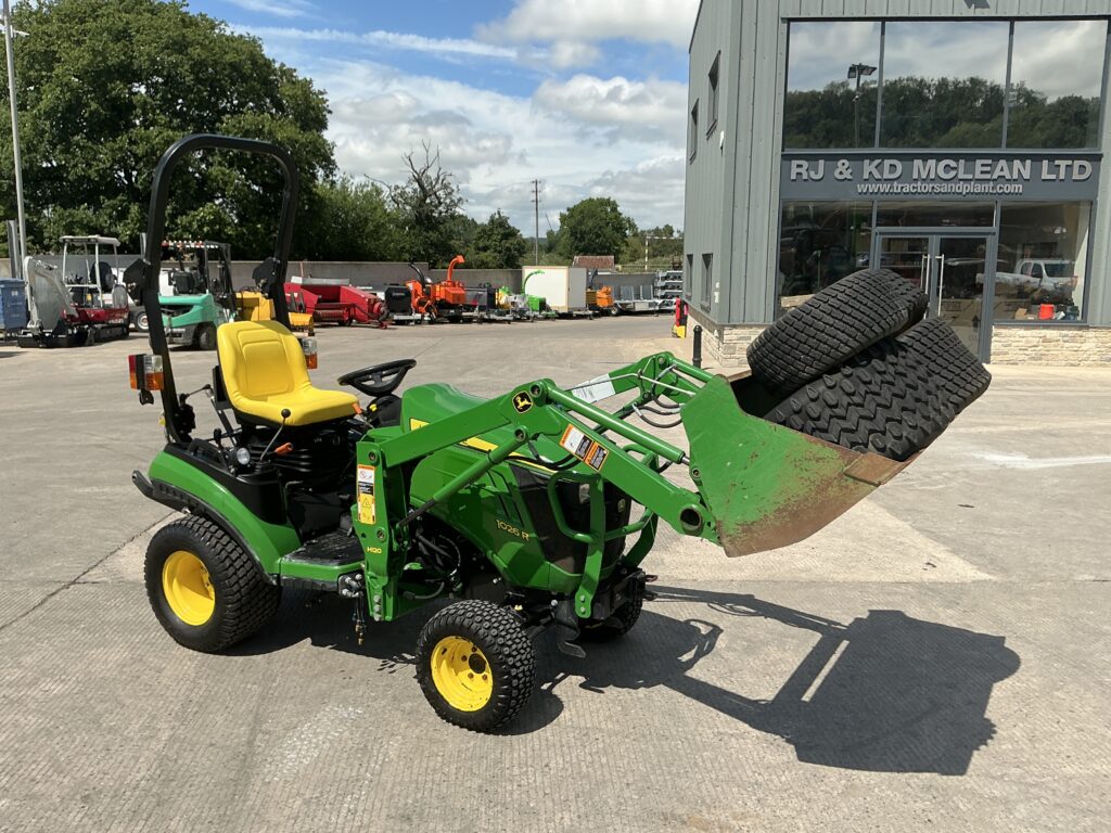 John Deere 1026R Compact Tractor (ST26030)