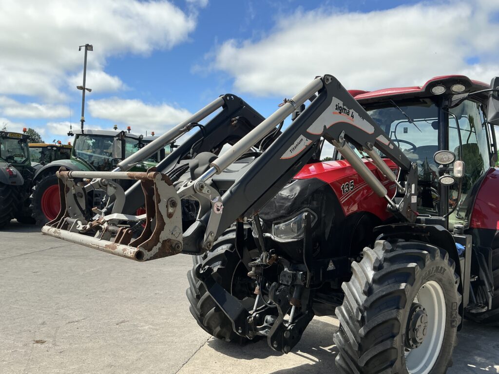 Case 135 Maxxum Multi Controller Tractor (ST26515)