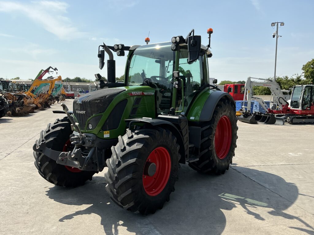 Fendt 516 Power Plus Tractor (ST27075)