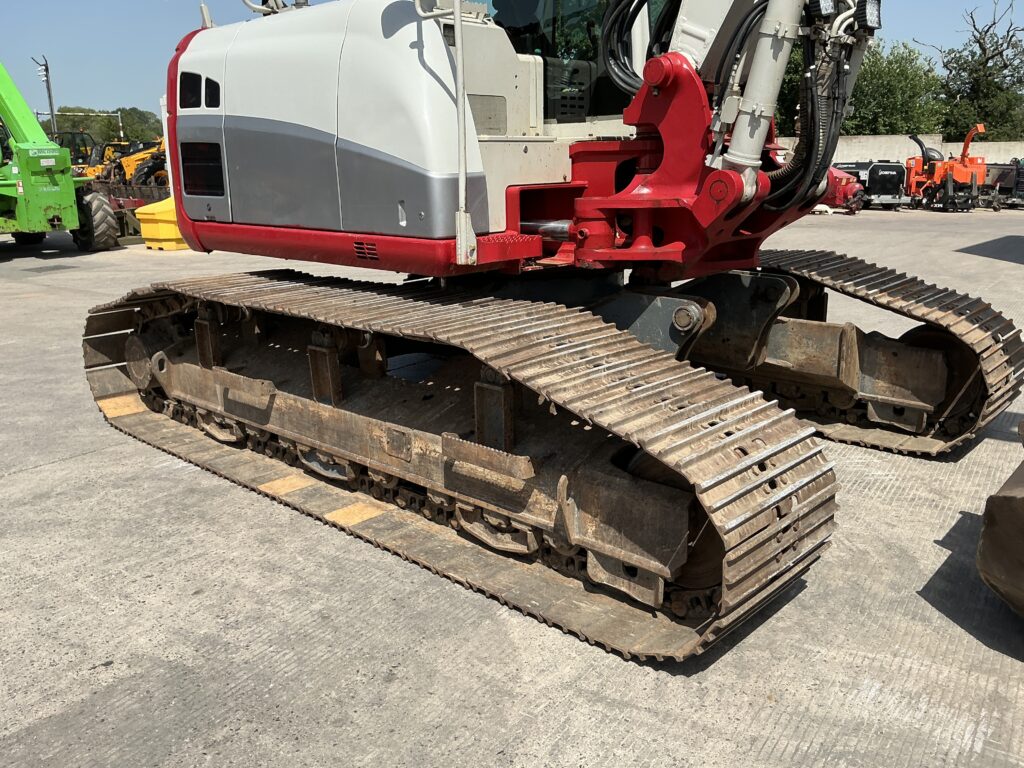 Takeuchi TB2150 C/W Engcon Tiltrotor Digger (ST27032)