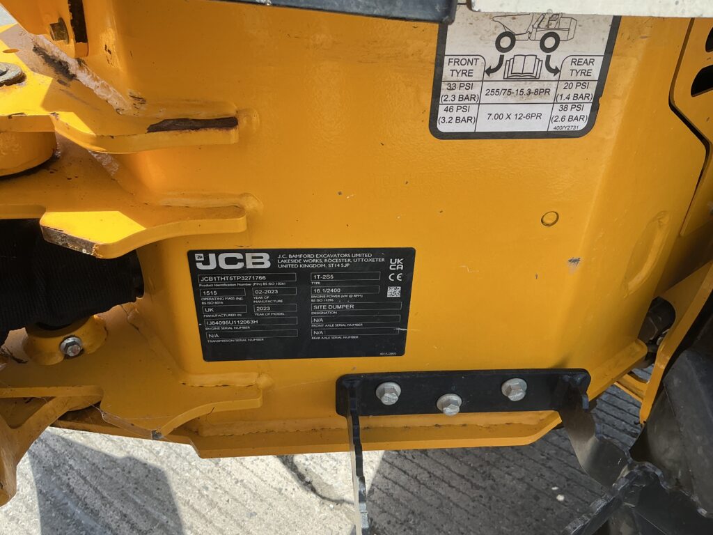 JCB 1 Tonne-2 Hi tip Dumper (ST27099)