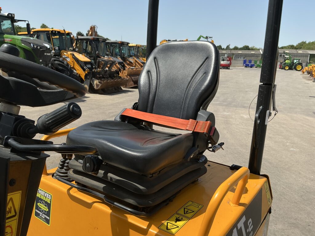 JCB 1 Tonne-2 Hi tip Dumper (ST27099)