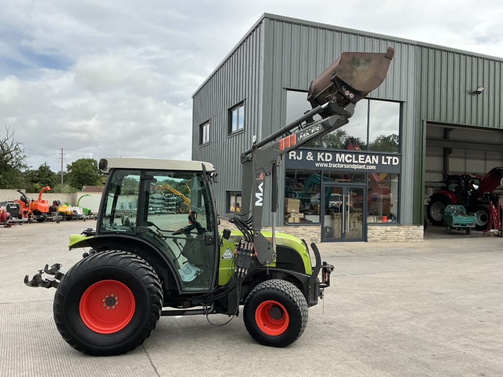 Claas Nectis 227F Tractor (ST26949)