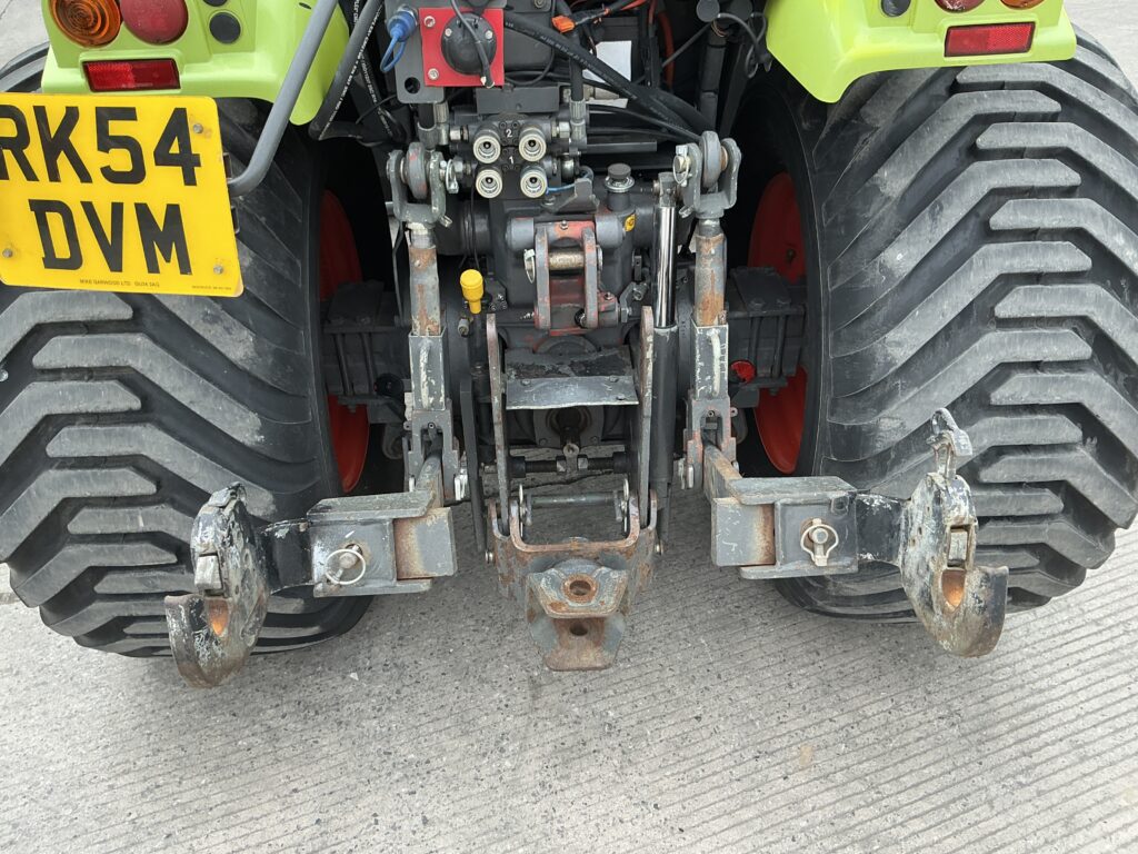 Claas Nectis 227F Tractor (ST26949)
