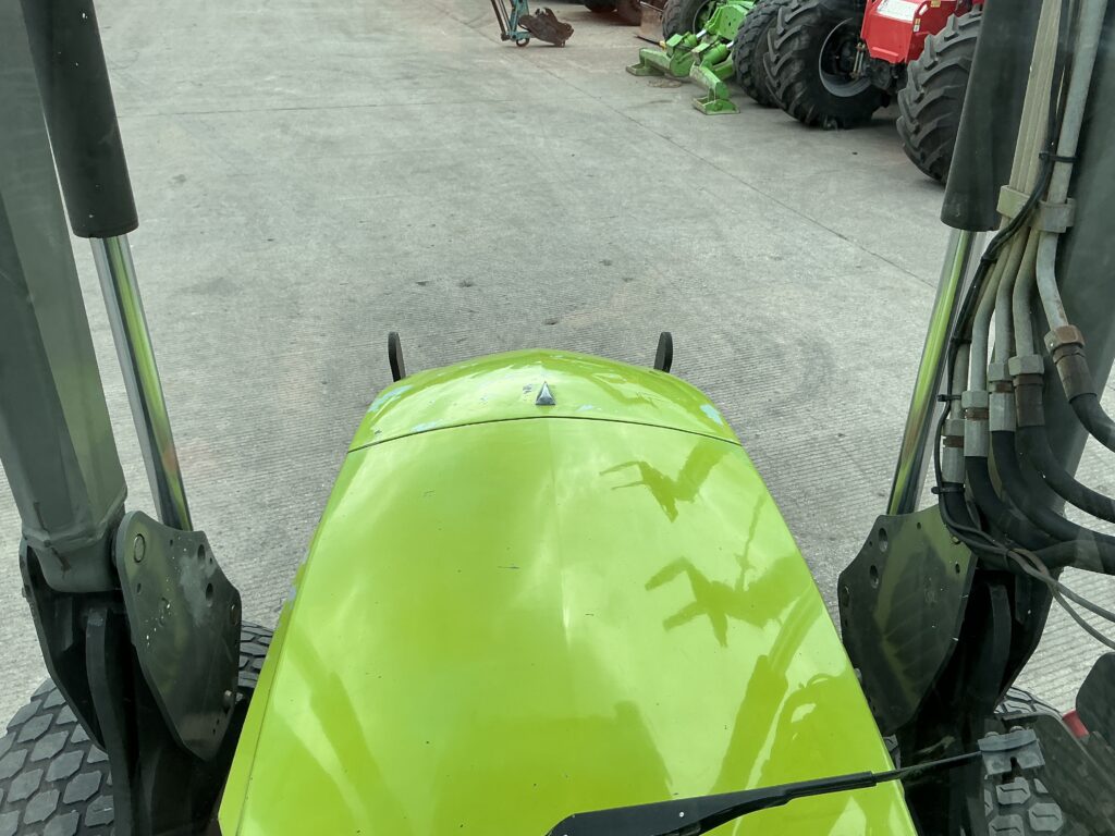 Claas Nectis 227F Tractor (ST26949)