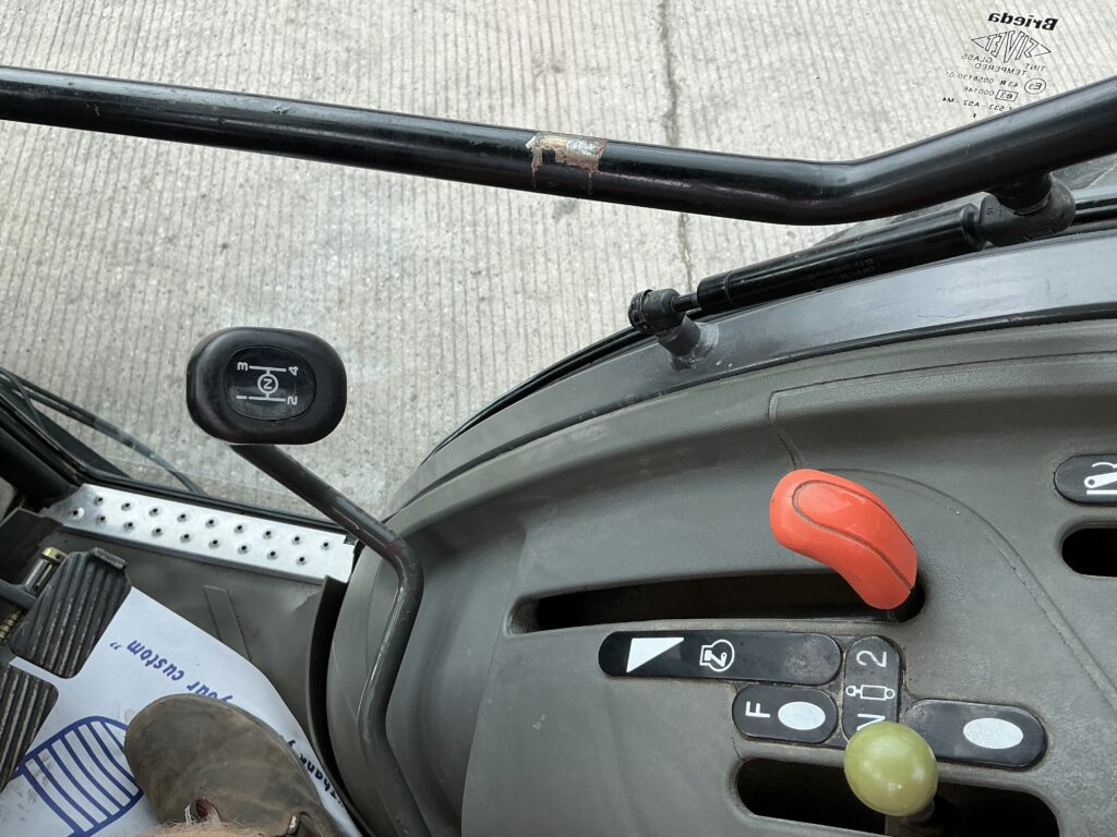 Claas Nectis 227F Tractor (ST26949)