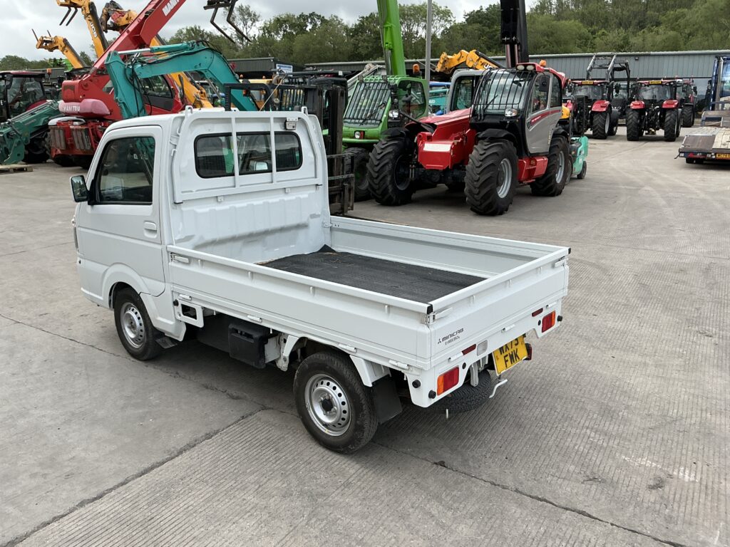 Mitsubishi Mini Cab 4WD 350Kg Truck (ST27058)