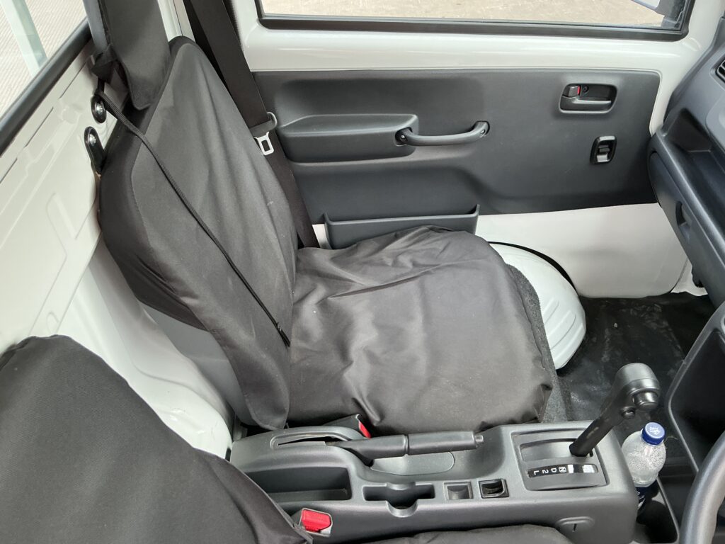 Mitsubishi Mini Cab 4WD 350Kg Truck (ST27058)