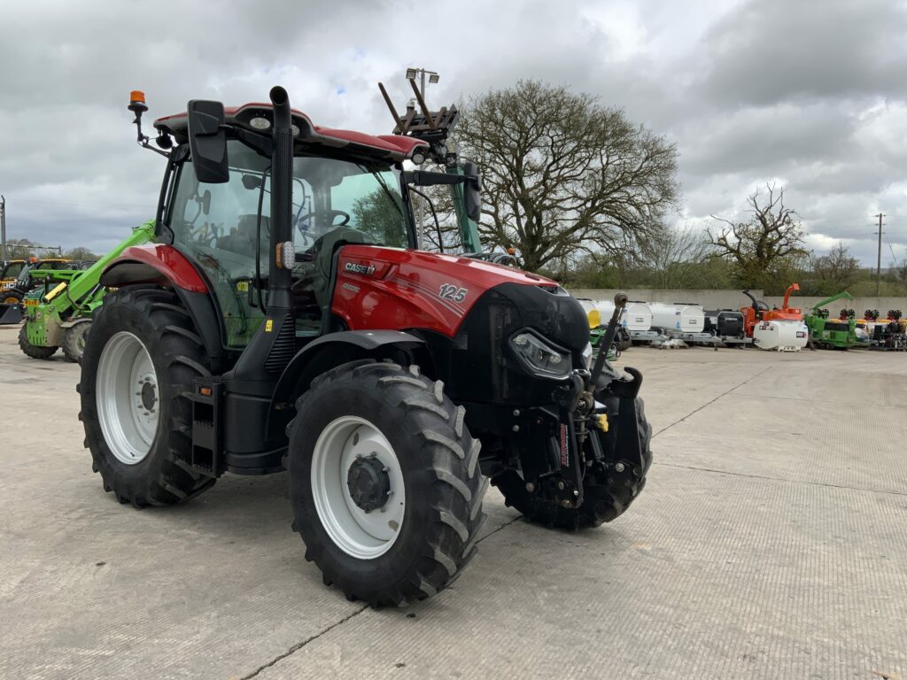 Case Maxxum 125 Tractor (ST26224)