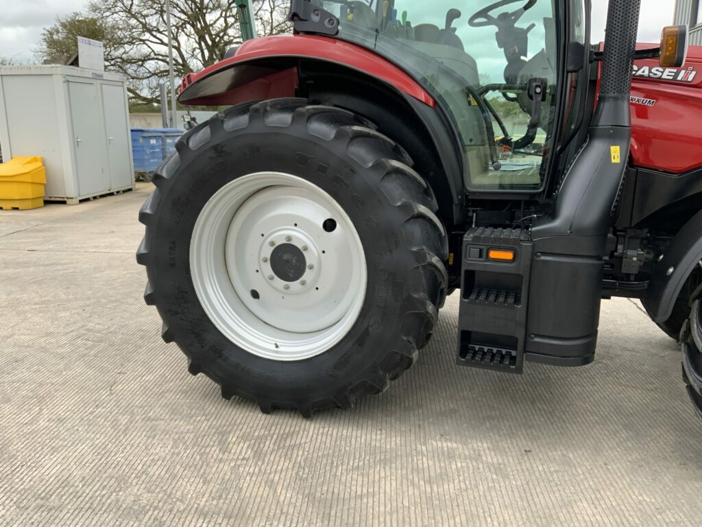 Case Maxxum 125 Tractor (ST26224)