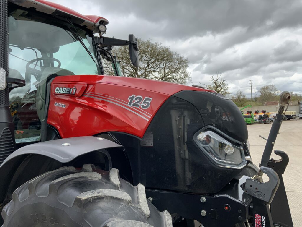Case Maxxum 125 Tractor (ST26224)