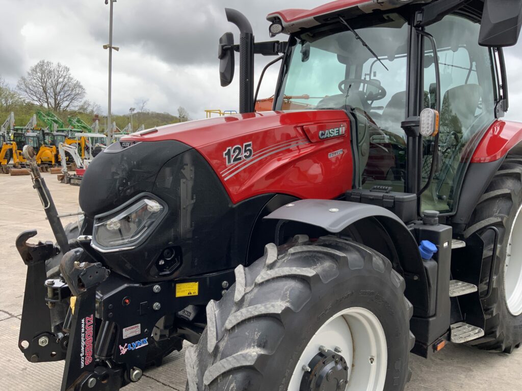 Case Maxxum 125 Tractor (ST26224)