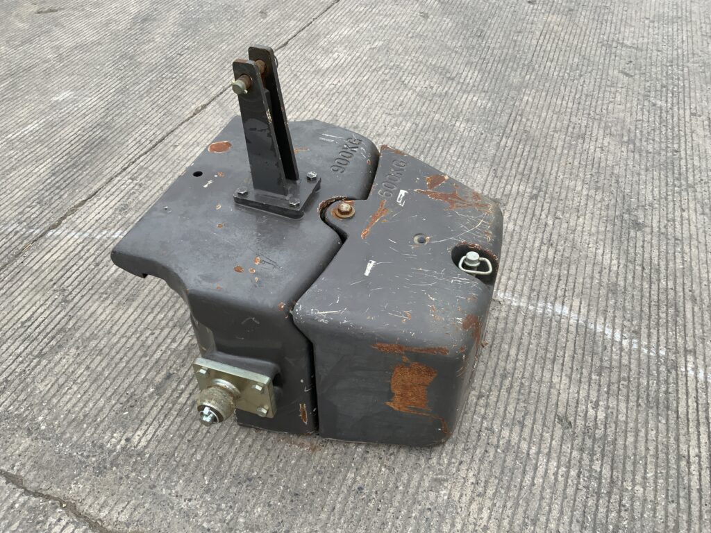 Claas 900Kg with 600kg Extension Weight Block (ST27017)