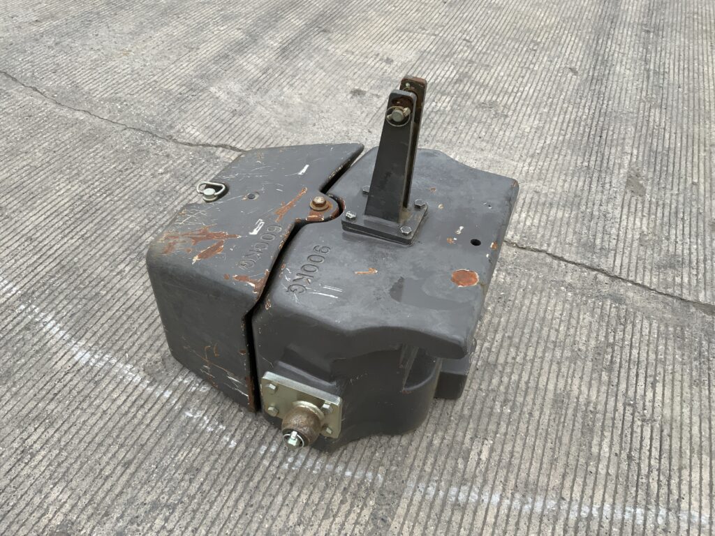 Claas 900Kg with 600kg Extension Weight Block (ST27017)
