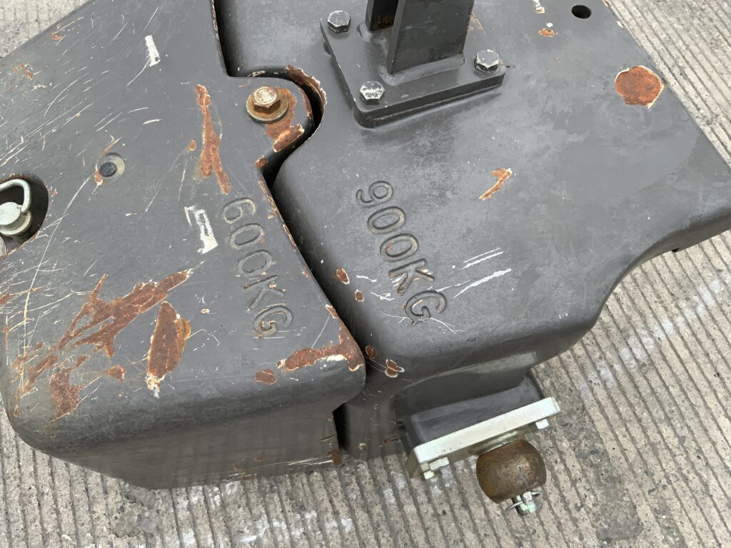 Claas 900Kg with 600kg Extension Weight Block (ST27017)