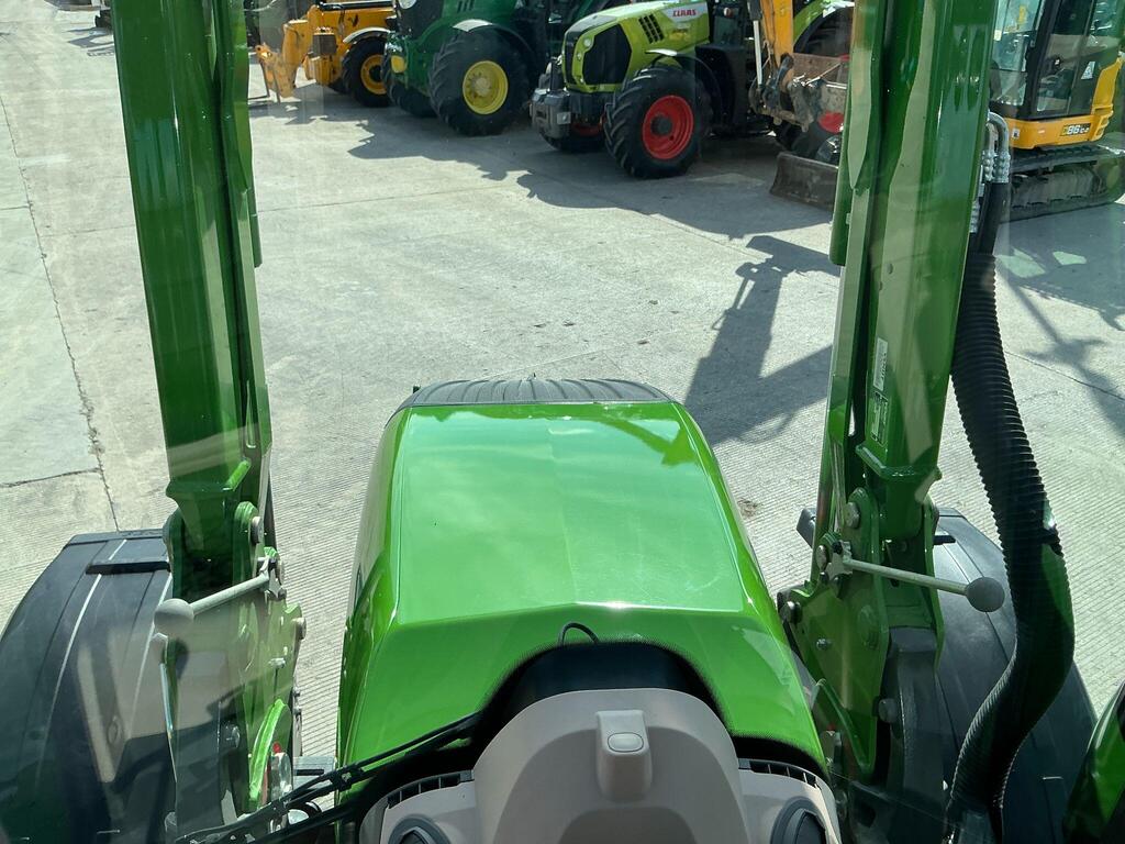 Fendt 312 Power Tractor (ST26380)