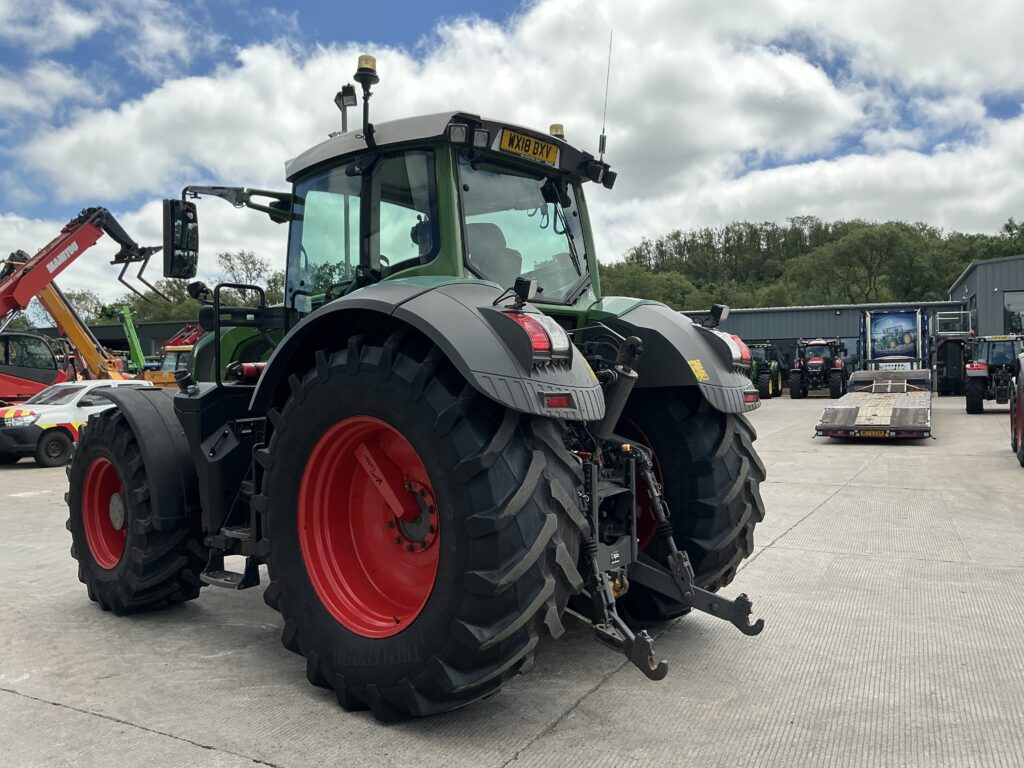 Fendt 828 Profi Plus Tractor (ST26831)