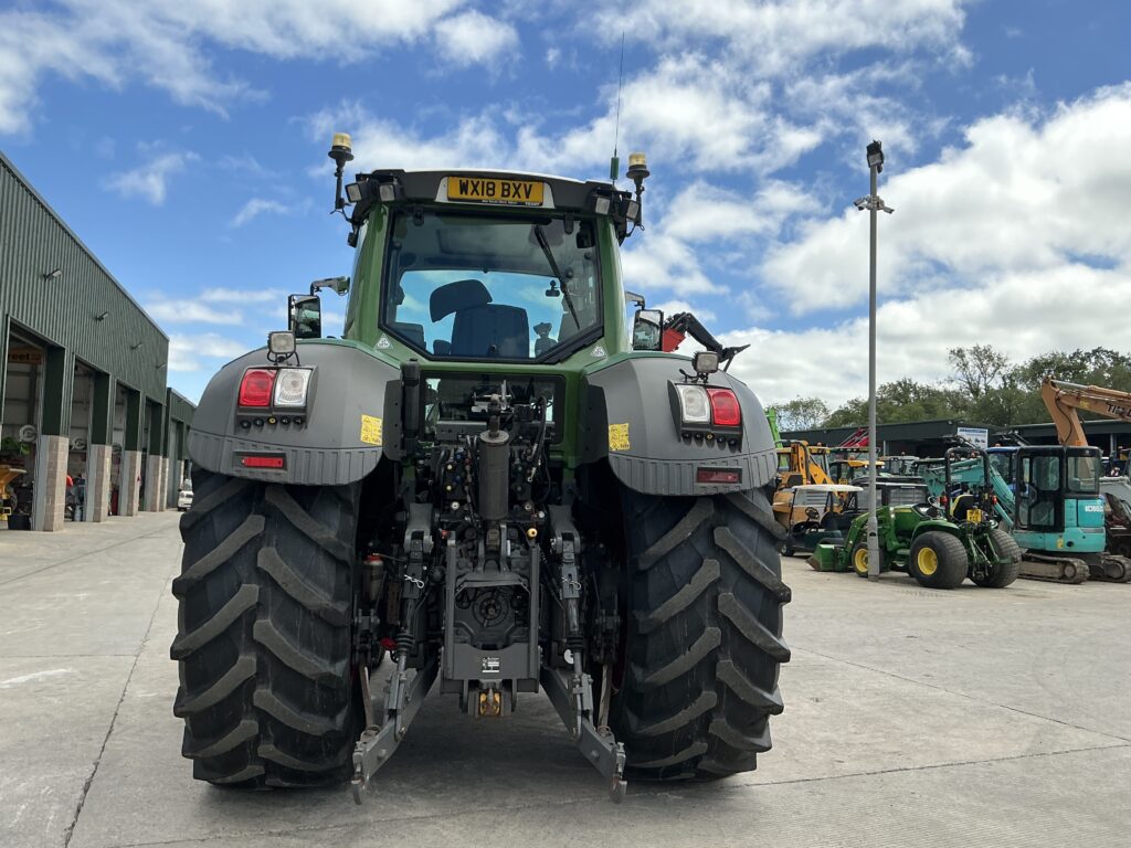 Fendt 828 Profi Plus Tractor (ST26831)