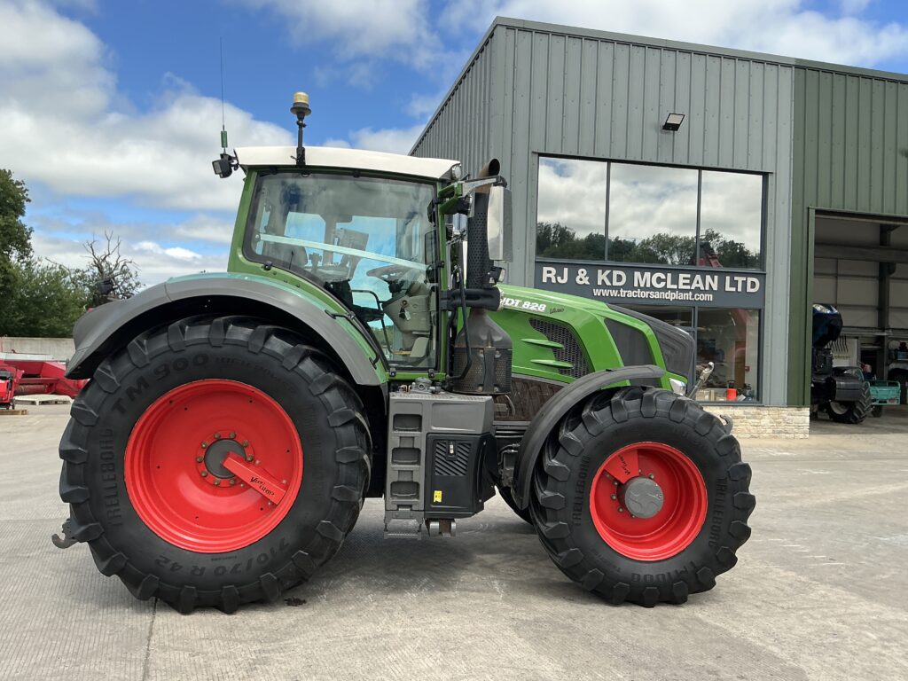 Fendt 828 Profi Plus Tractor (ST26831)