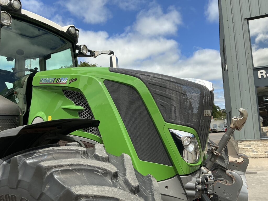 Fendt 828 Profi Plus Tractor (ST26831)