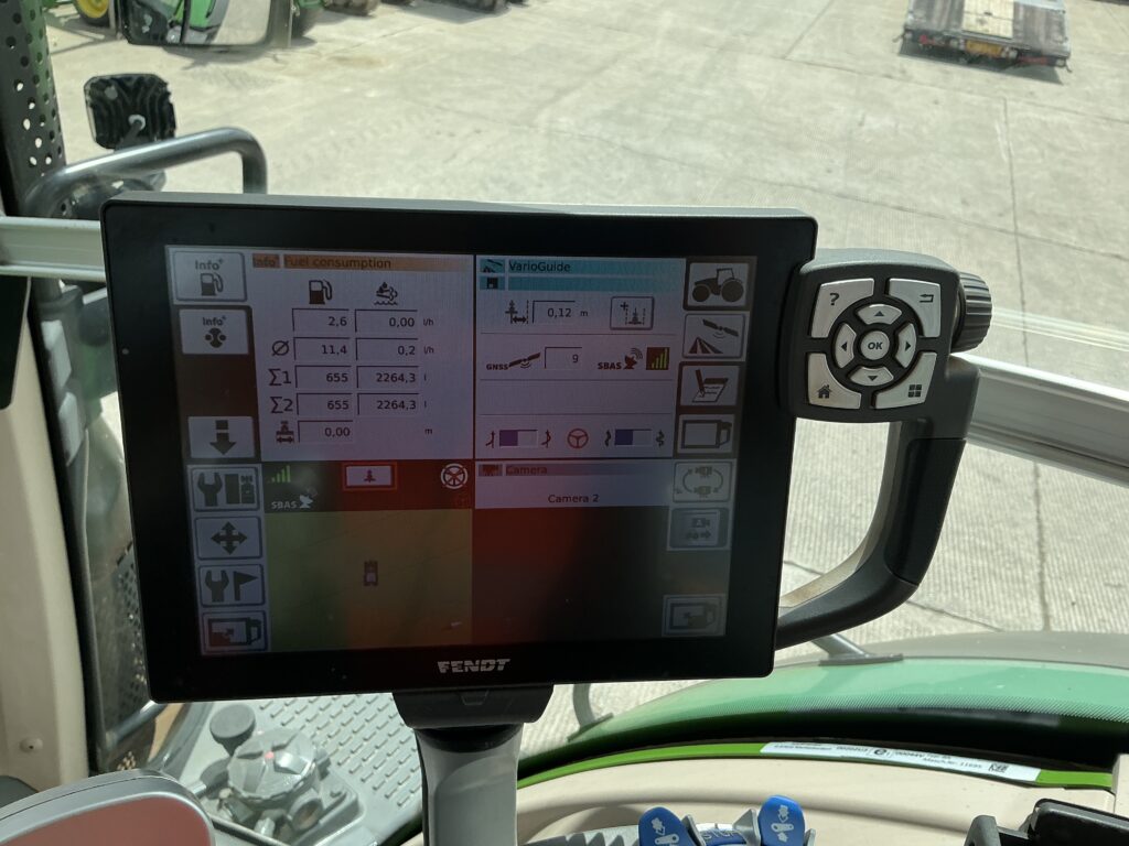 Fendt 828 Profi Plus Tractor (ST26831)